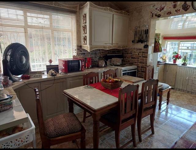 3 BEDROOM HOUSE FOR SALE IN DANVILLE